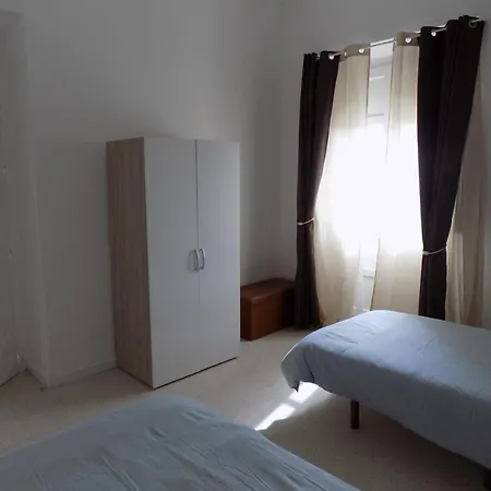 Apartment Plaza Del Rey